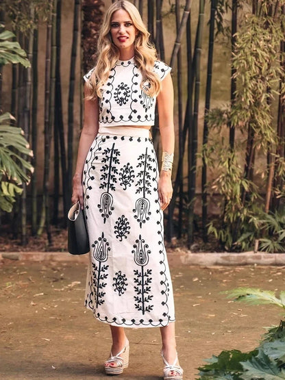 GARA - CONJUNTO TOP Y FALDA