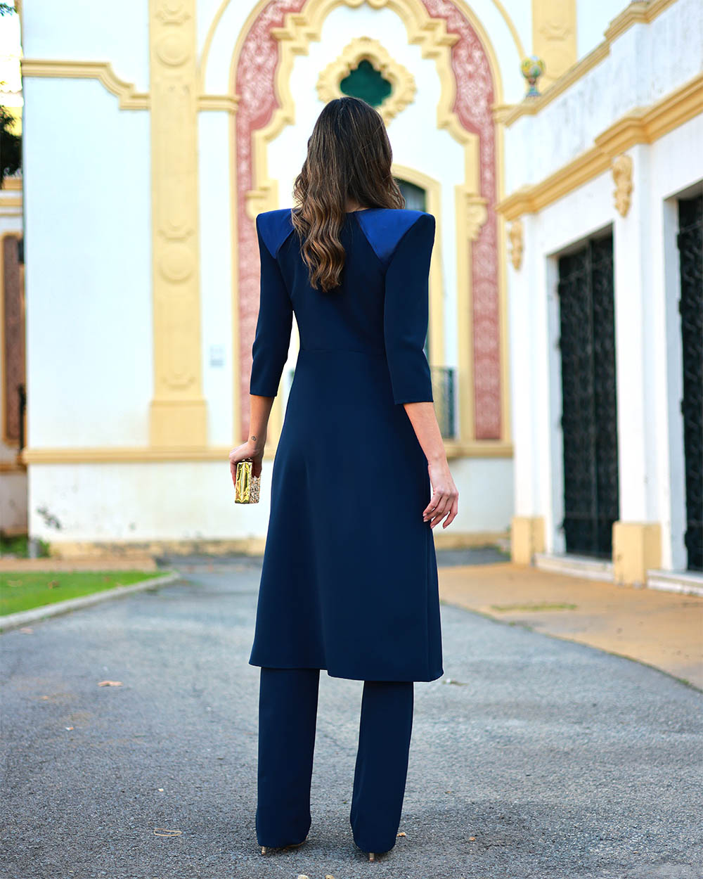 ARACELI - CONJUNTO DE BLUSA Y PANTALÓN