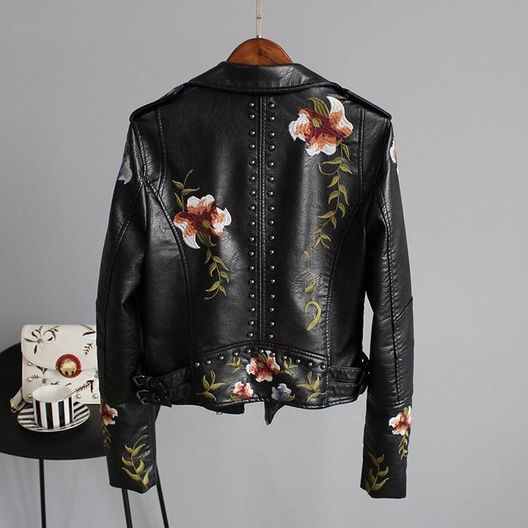 JANA - CHAQUETA CON BORDADO FLORAL