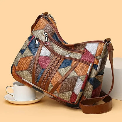 MARINA - BANDOLERA CON DISEÑO DE PARCHES