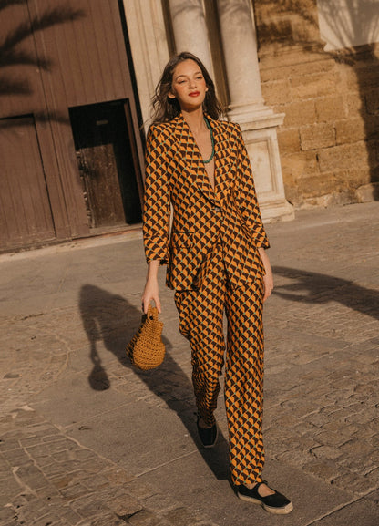 DOROTEA - CONJUNTO CHAQUETA Y PANTALÓN