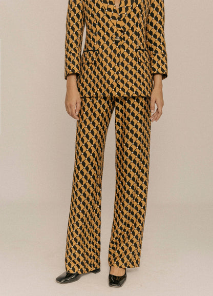 DOROTEA - CONJUNTO CHAQUETA Y PANTALÓN