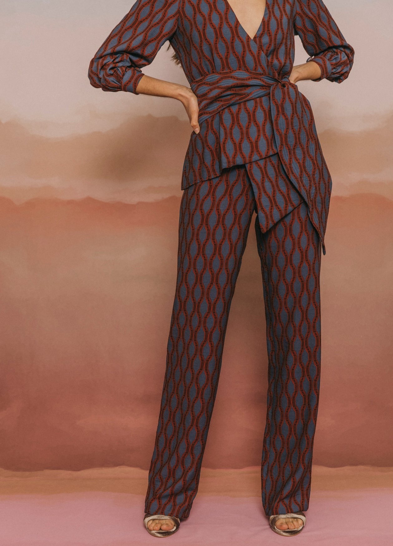 EVANGELINA - CONJUNTO TOP Y PANTALÓN