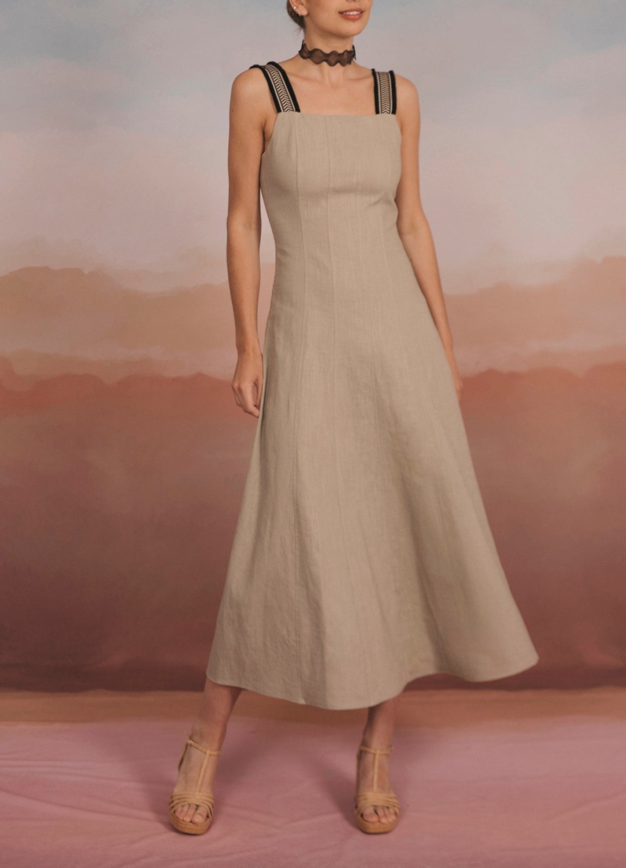 ANTONIETA - VESTIDO CON ESCOTE CUADRADO