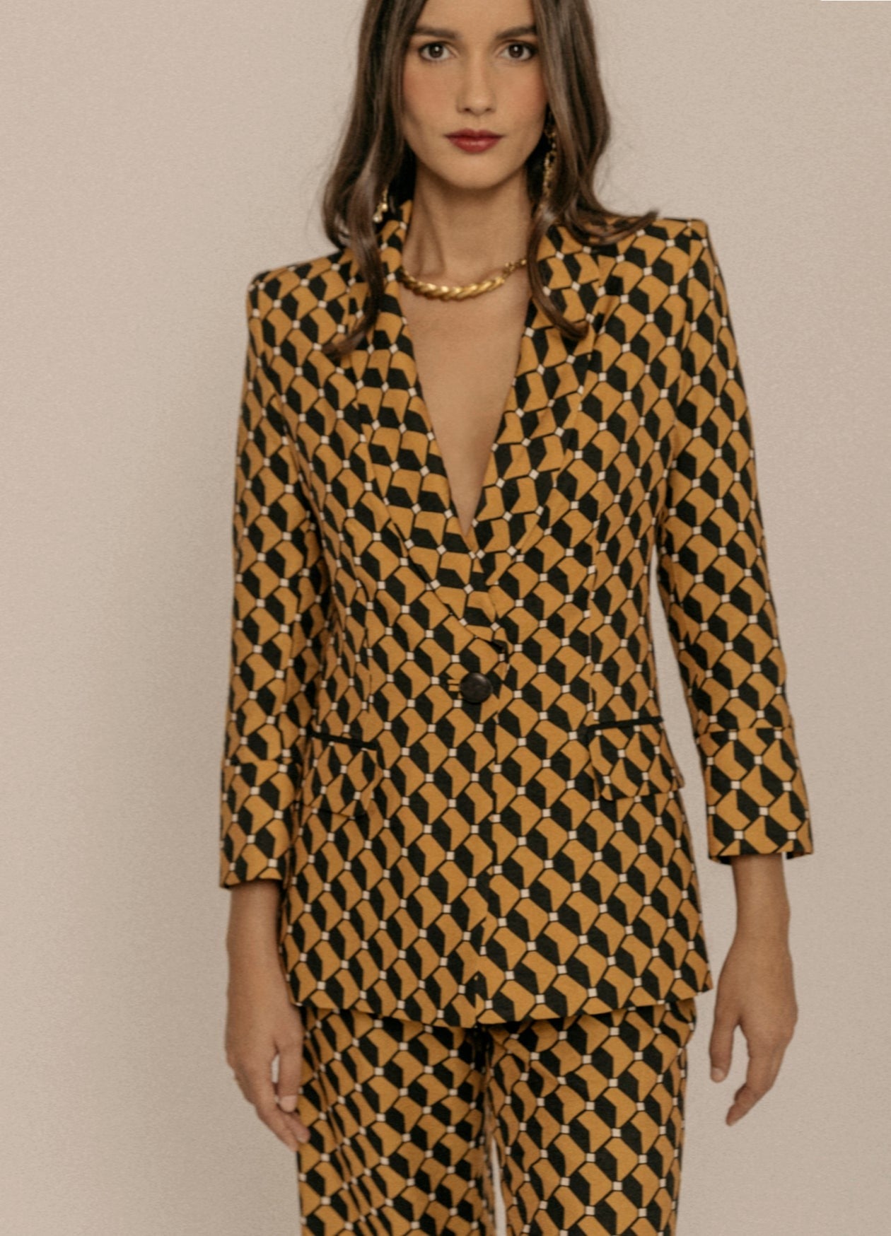 DOROTEA - CONJUNTO CHAQUETA Y PANTALÓN