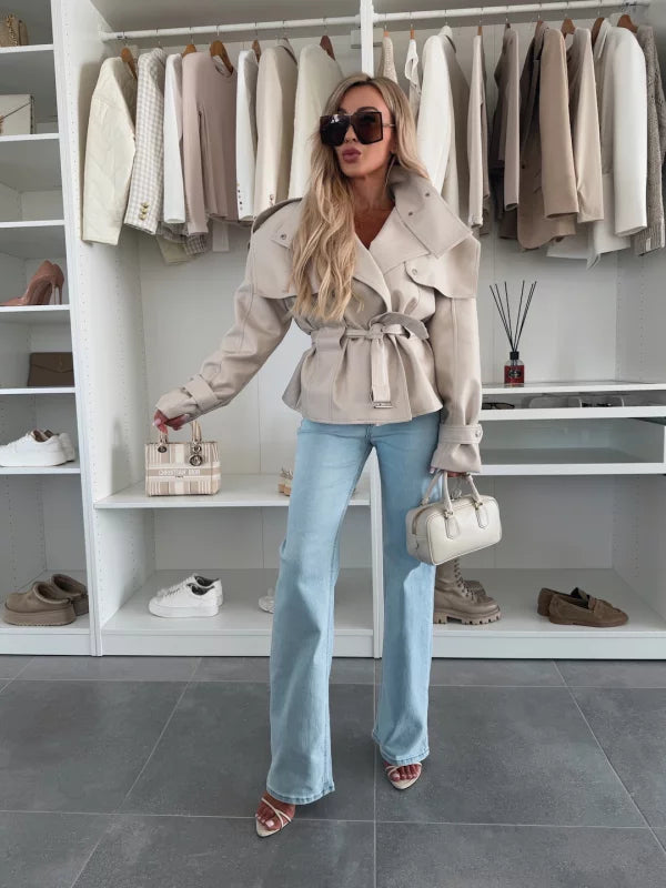 CLAUDIA - CHAQUETA CON CINTURÓN AJUSTADO